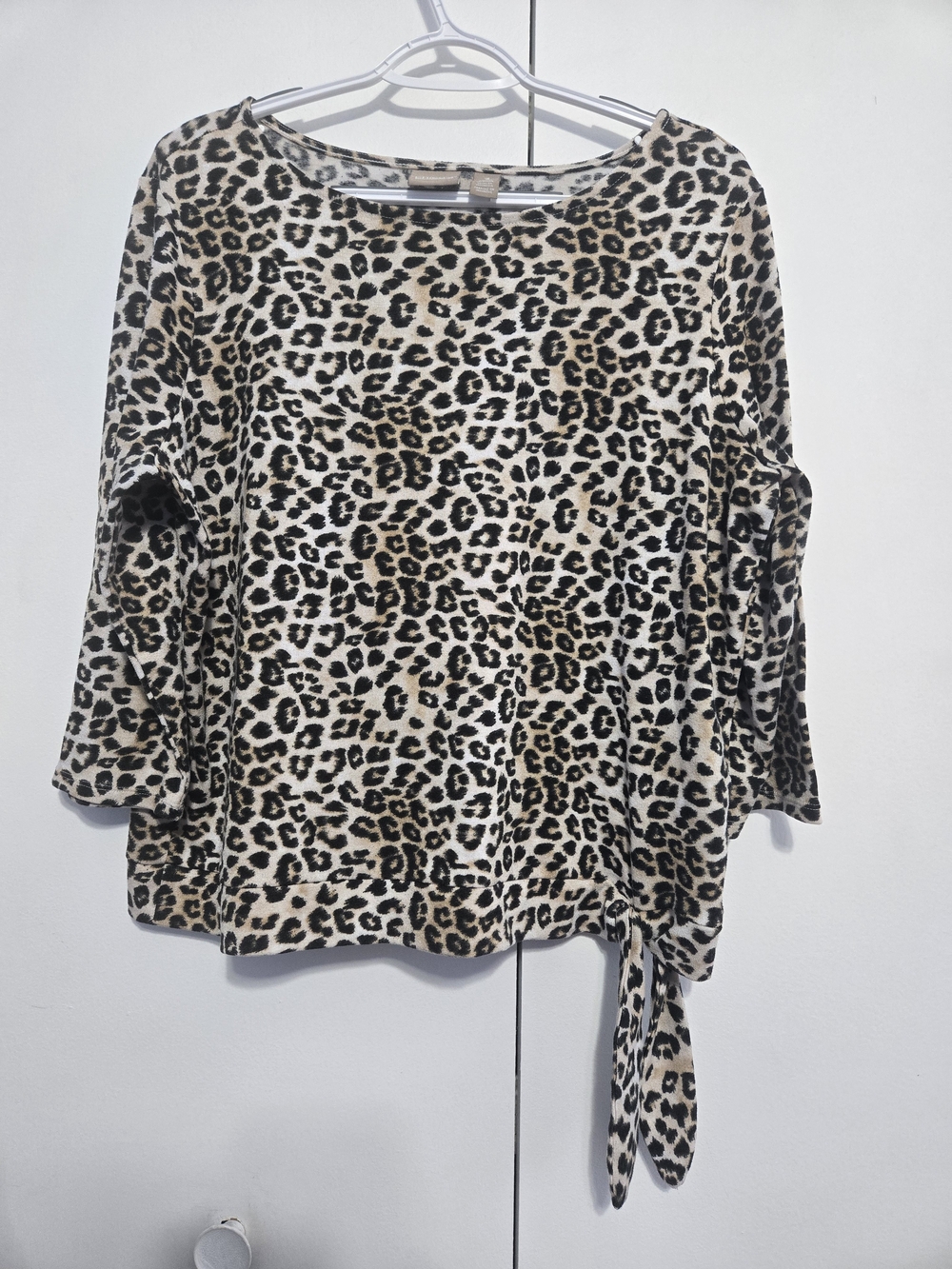 Chico's Leopard Print Tie Hem Top Size 3 XL 3/4 Sleeve Animal Print‎